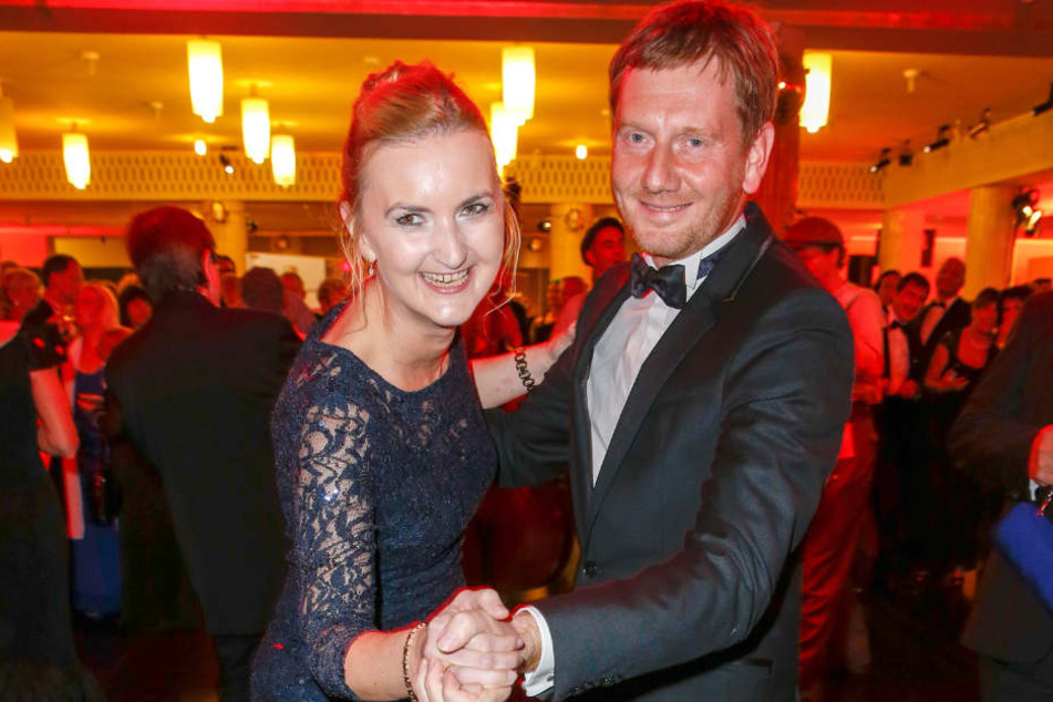 Was Ministerpräsident Michael Kretschmer (43, CDU) auf dem Opernball zu sagen hatte, dürfte vor allem den Dresdnern sauer aufstoßen.