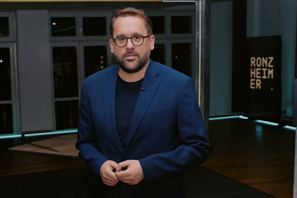 Der Journalist kommt in seiner Reportage mit unterschiedlichen Menschen ins Gespräch.