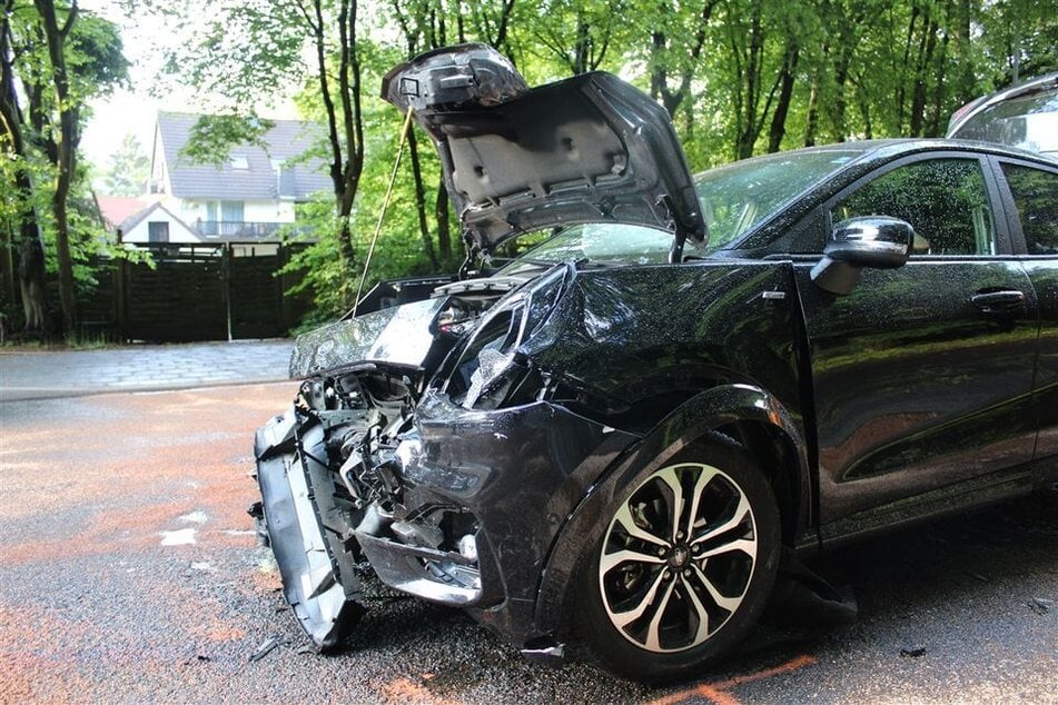 3 Promille! Suff-Fahrer kracht in den Gegenverkehr - zwei Menschen schwer verletzt