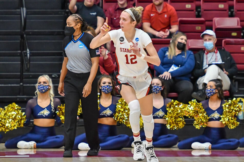 Stanford Cardinal guard Lexie Hull led her team with 19 points against Maryland.