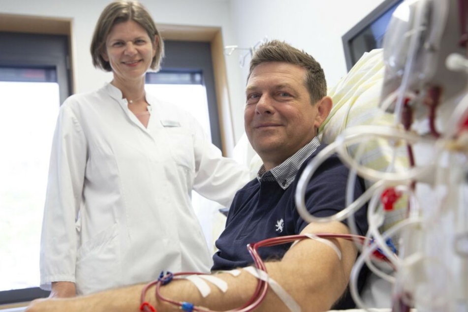 Stefan Breidung wartet seit drei Jahren auf eine neue Niere. In Behandlung ist er bei Dr. Anette Bachmann vom UKL-Transplantationszentrum.
