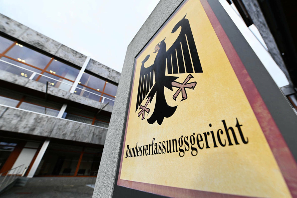Das Bundesverfassungsgericht in Karlsruhe soll nun klären, ob Hessen ein Landesklimaschutzgesetz nach dem Pariser Abkommen verabschieden muss.