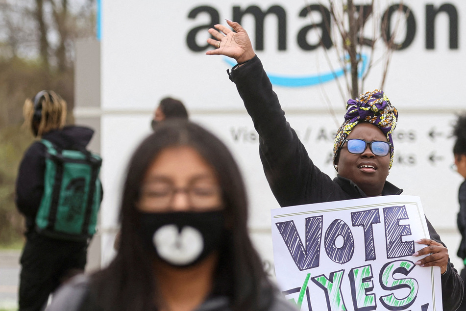 Amazon workers at second Staten Island facility vote against unionizing