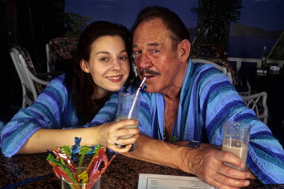 Das Foto aus dem Jahr 1997 zeigt Mirjam Köfer mit dem von ihr über alles geliebten Vater Herbert Köfer (†2021).