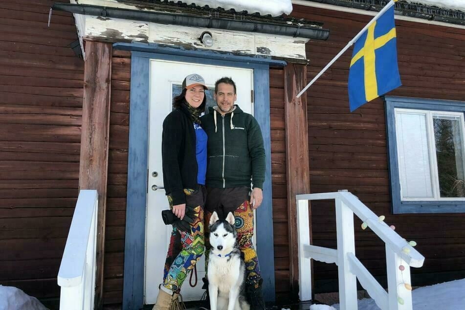 Julia (29) und Sven (50) wanderten zusammen nach Schwedisch Lappland aus. (Archivbild)