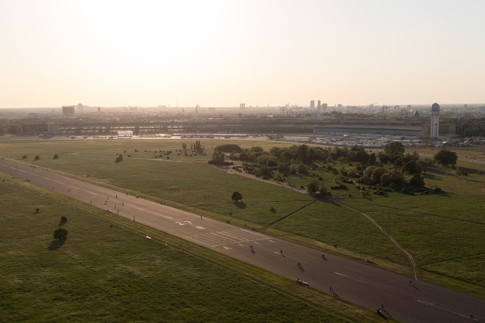 Dauerzoff um Tempelhofer Feld: CDU will Fläche "in jedem Fall" bebauen