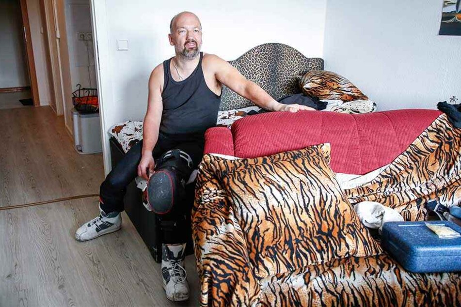 Ende Februar bezog Sven Scheunig (50) die 30-Quadratmeter-Wohnung in der Johannstadt. Jetzt soll er schon wieder raus.