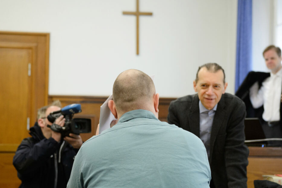 Ein 23 Jahre alter Mann muss sich einmal mehr vor Gericht verantworten.