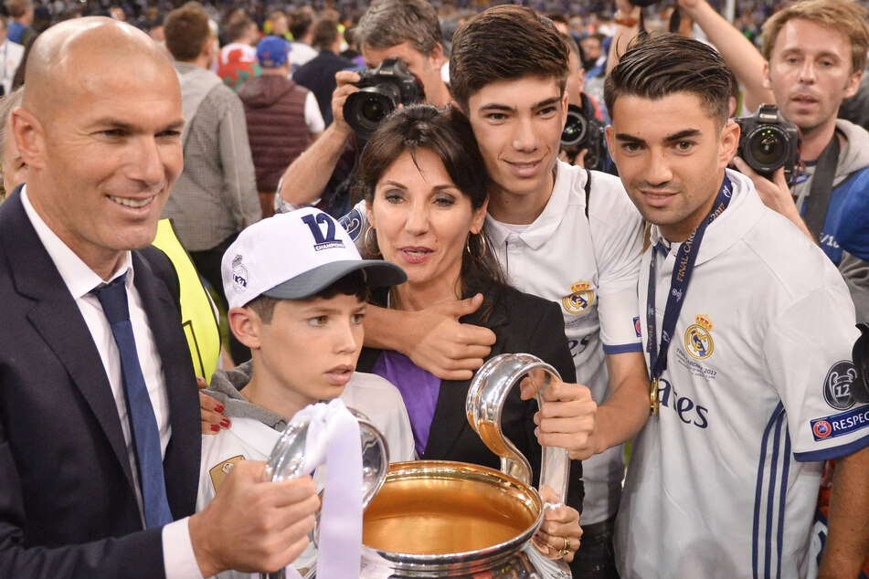Zidane Deal Werbegag Oder Steckt Fur Den Aue Boss Mehr Dahinter Tag24