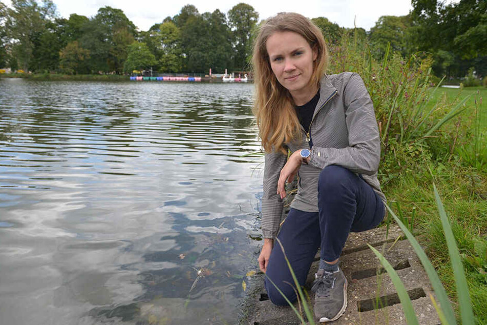 Grünen-Stadträtin Meike Roden (26) hält Wasserproben auch in stehenden Gewässern wie dem Schlossteich für
nötig.