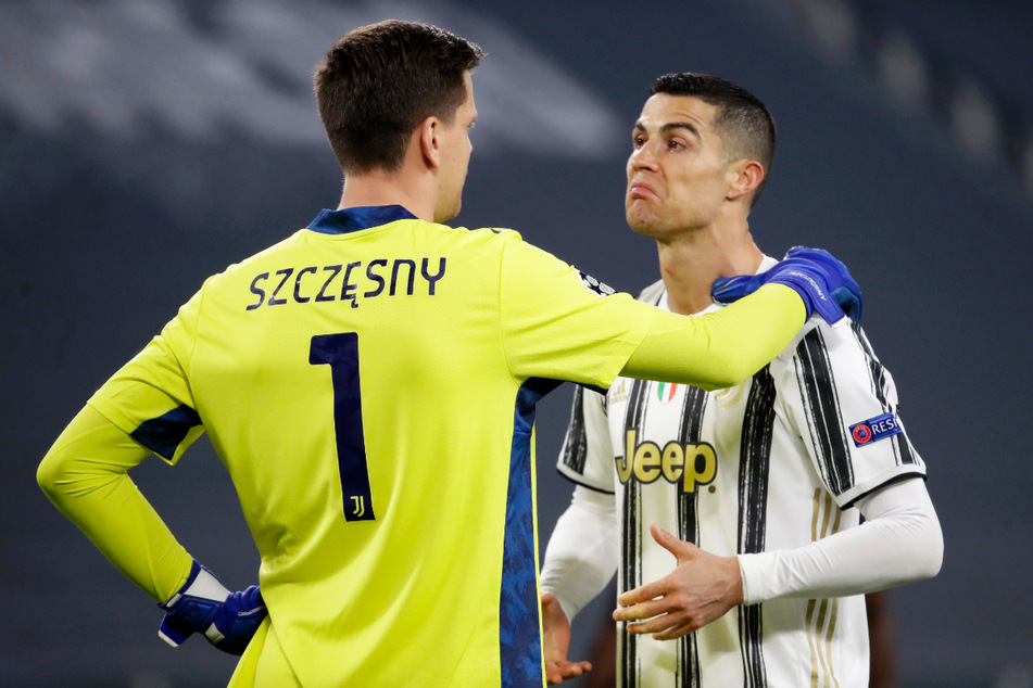 Wojciech Szczesny (31, l.) spielt bei Juventus Turin mit Superstar Cristiano Ronaldo (36) zusammen.
