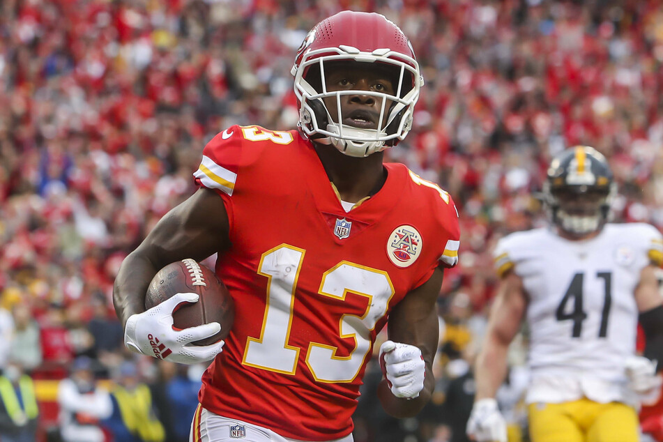 Chiefs wide receiver Byron Pringle caught two touchdowns on Sunday night.