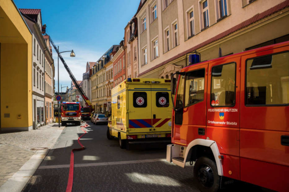 Während des Einsatzes war die Tuchmachstraße voll gesperrt.