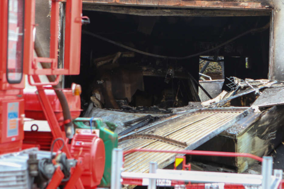 Die Explosion des Wohnhauses ist nach ersten Erkenntnissen vorsätzlich verursacht worden.