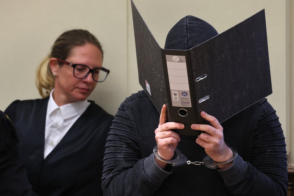 Kollegin aus Mordlust erstochen? "Ich habe die Frau gehasst"