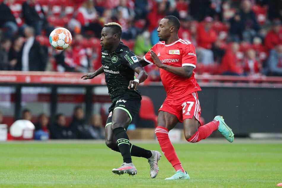 Sheraldo Beckerbeim Testspiel gegen FC St Gallen.