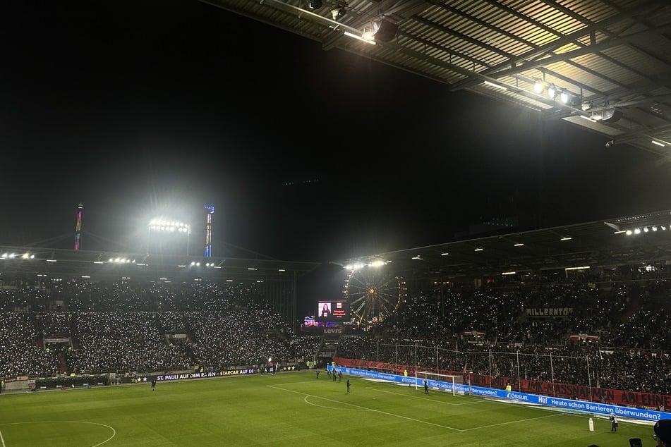 Mit dem Frühlings-Dom im Hintergrund entsteht am Millerntor wieder eine besondere Atmosphäre.