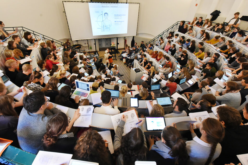 Sachsen-Anhalts Hochschulen setzen Projekte mit Russland aus