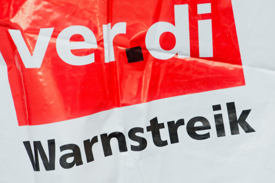 Verdi fordert zwei Cent mehr Lohn pro Minute und eine Laufzeit von nicht einmal einem Jahr. (Symbolbild)