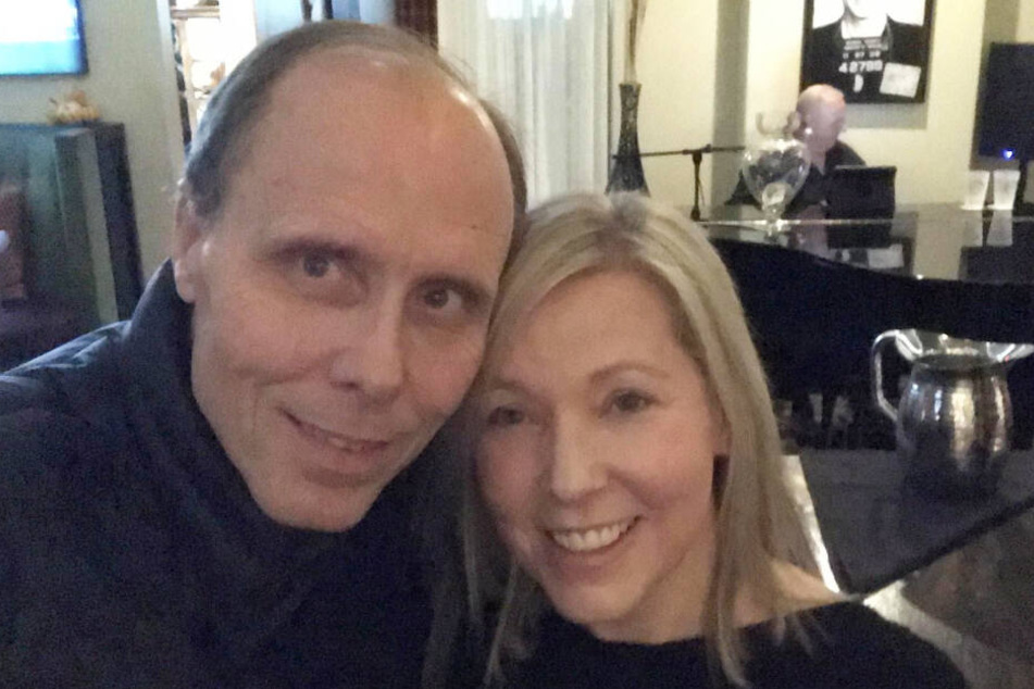 Die Eltern Katie und Billie konnten am Ende wieder lachen - die Eule war frei.