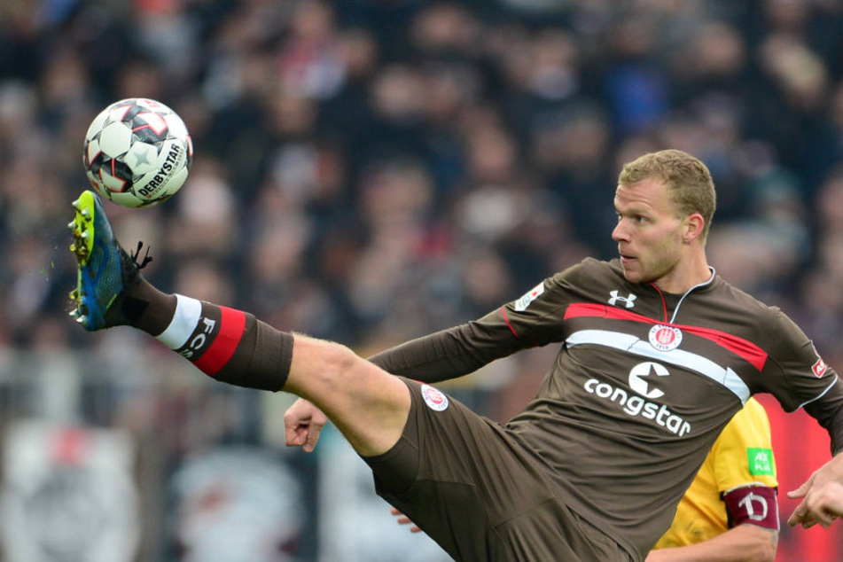 Henk Veerman hat sich beim Spiel gegen Magdeburg am Knie verletzt (Archivbild).