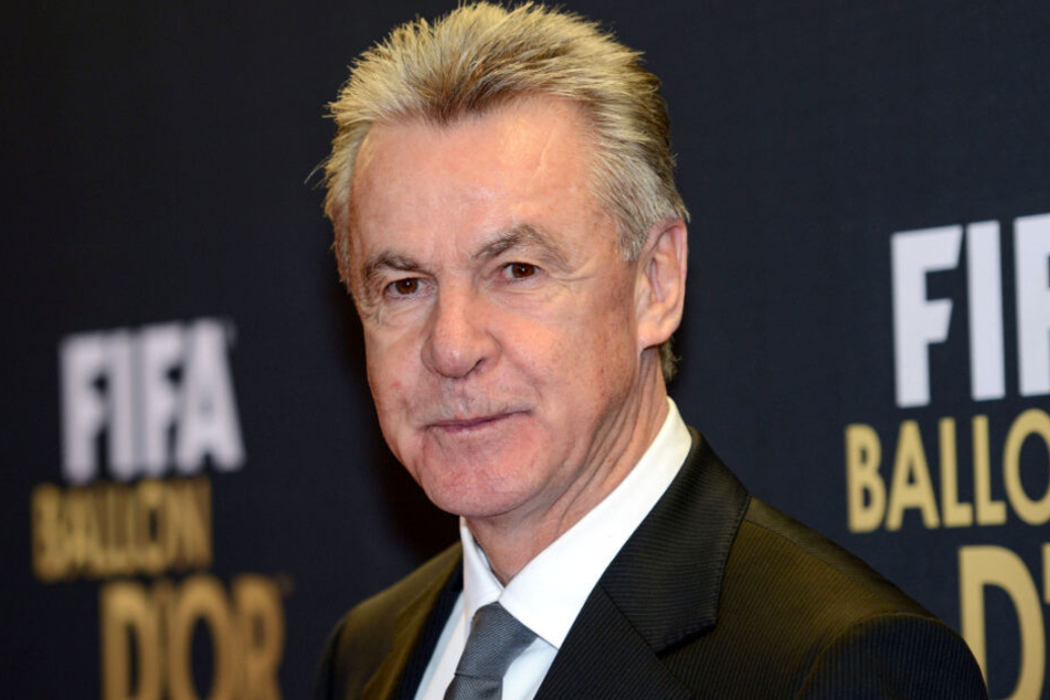 Bayerns ehemaliger Erfolgstrainer, Ottmar Hitzfeld, sieht kein Team in der Favoritenrolle.