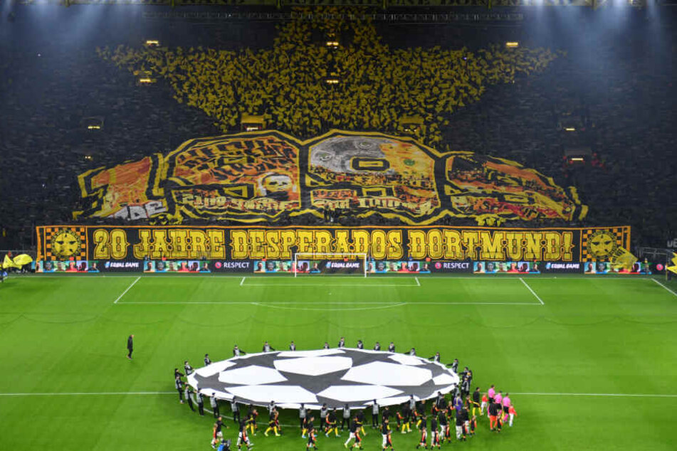 Die Fans im Signal Iduna Park sehen ihre Mannschaft bis 2028 in Puma-Trikots.