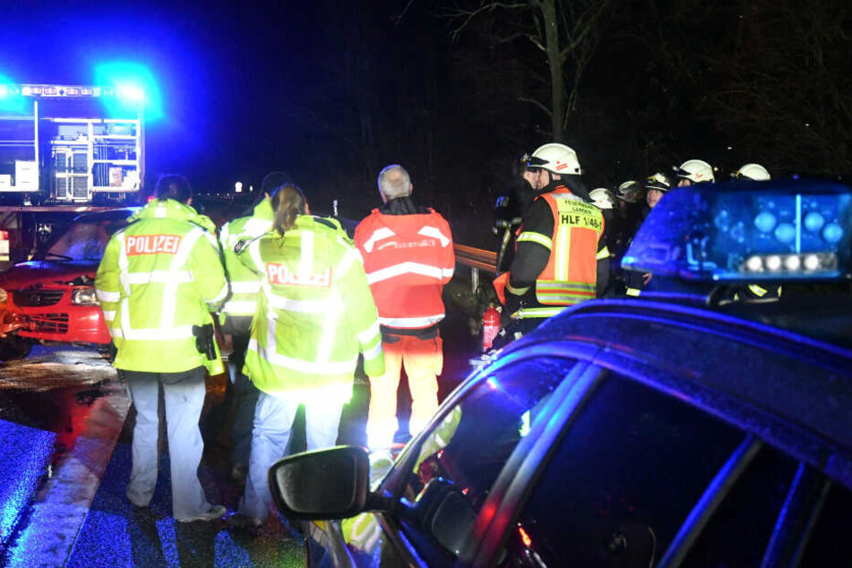 Zahlreiche Einsatzkräfte waren vor Ort.