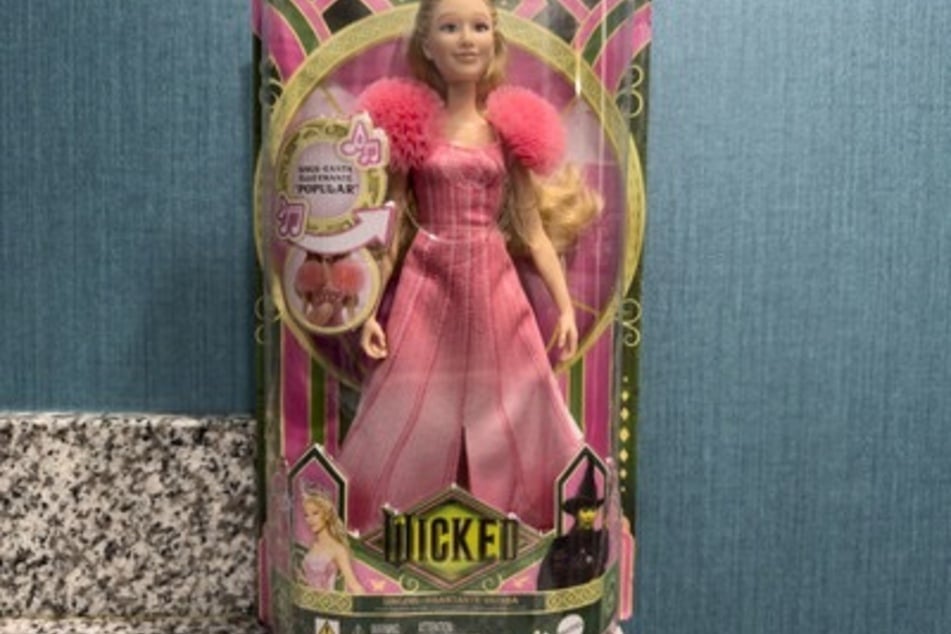 Zum neuen Kino-Musical Wicked brachte der Spielzeugriese Mattel eine neue Barbie-Puppe heraus.