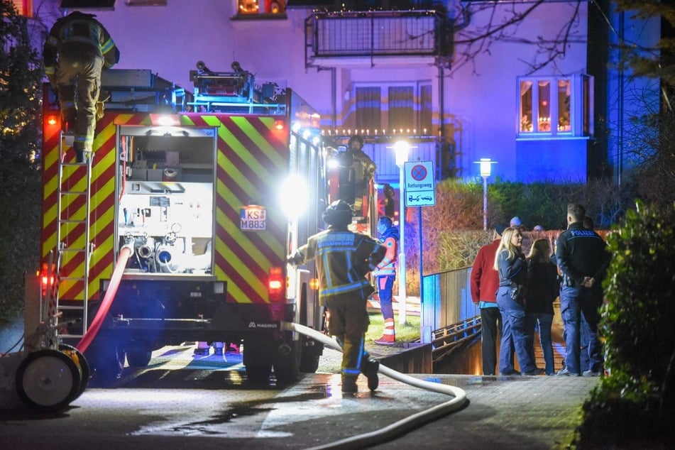 Die Feuerwehr kam am Samstag in Markkleeberg zum Einsatz, in einem Mehrfamilienhaus soll es gebrannt haben.