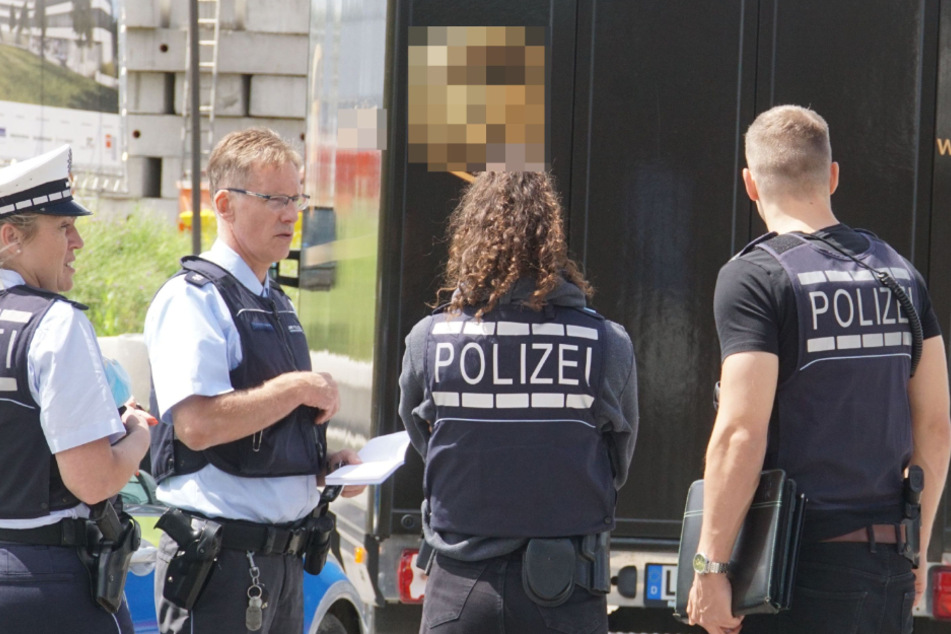 Einsatzkräfte vor Ort.