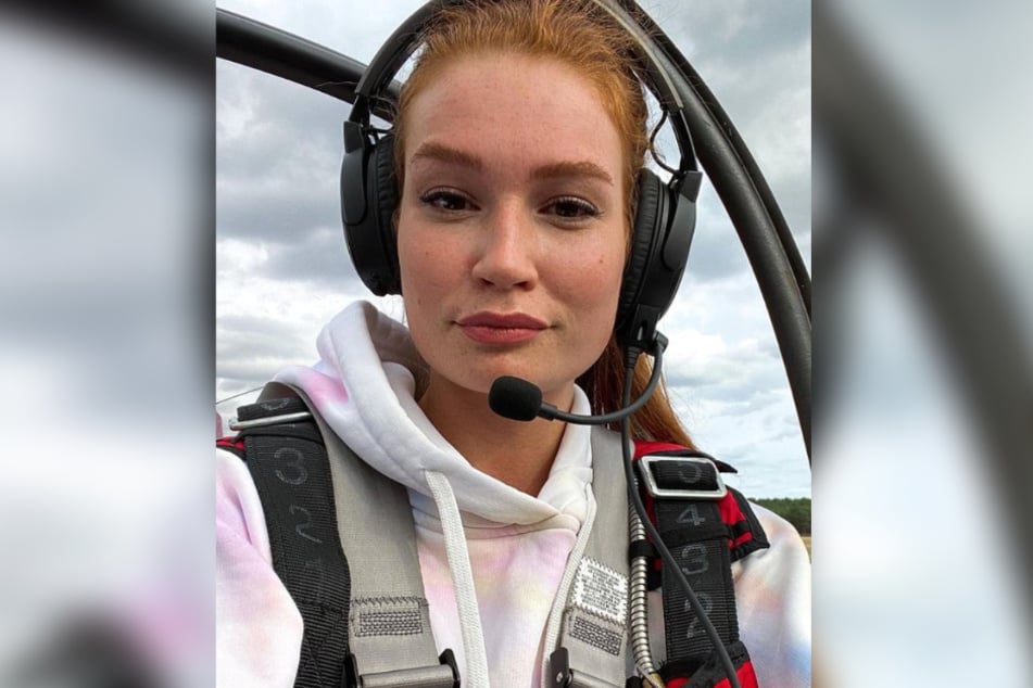 Die 26-Jährige macht aktuell eine Ausbildung zur Pilotin.