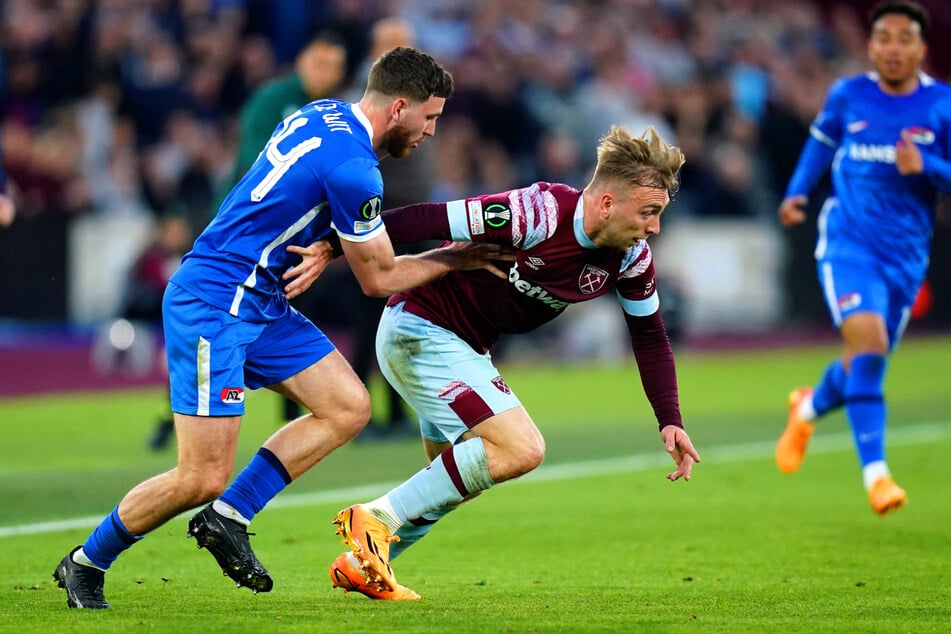 In der Saison 2022/23 schaffte es de Wit (l.) sogar bis ins Halbfinale der Conference League, wo man an West Ham United scheiterte. Anschließend folgten für den Spieler zwei Jahre, die von Verletzungen geprägt waren.