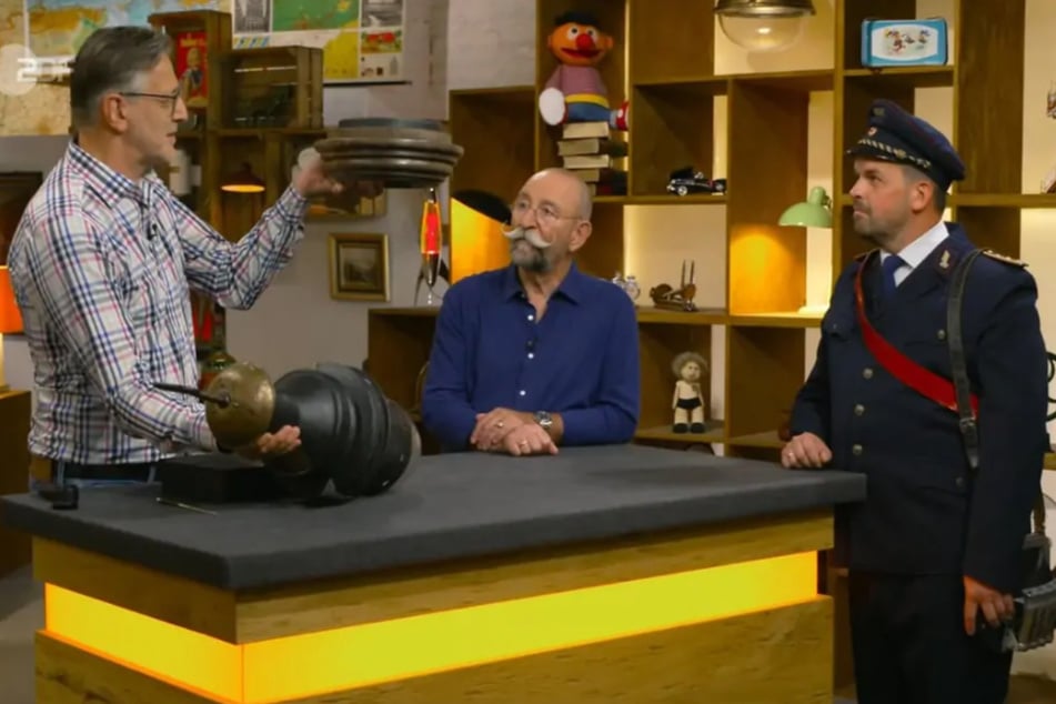 ZDF-Experte Detlev Kümmel (57, l.) hatte mit dem Objekt von Verkäufer Daniel (r.) so seine Problemchen.