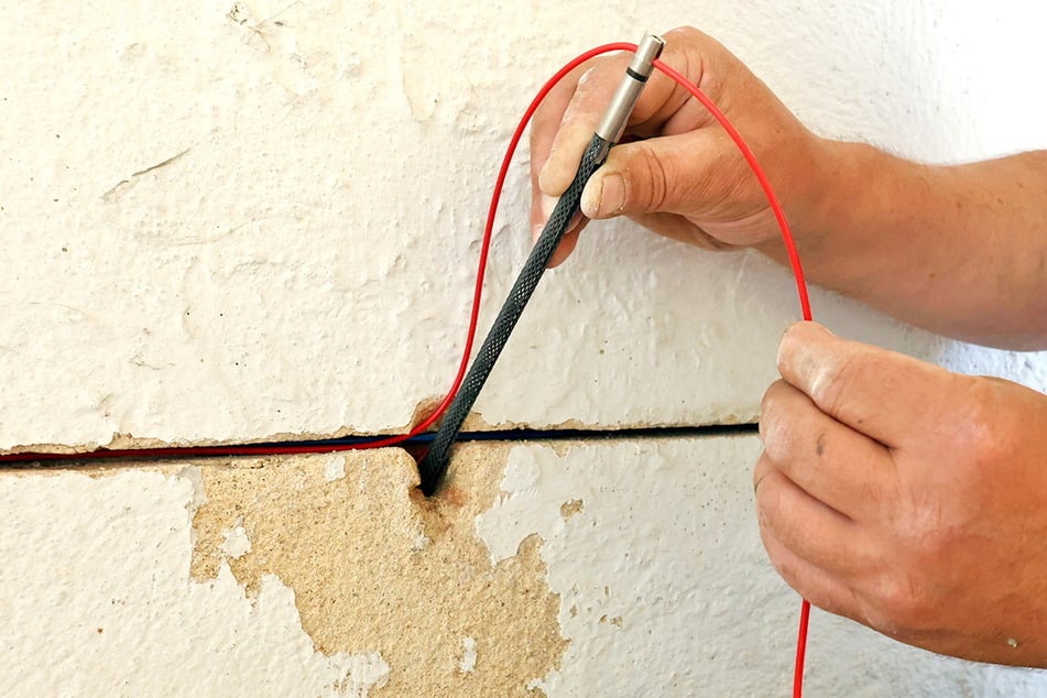 Diese Firma gibt nur für kurze Zeit 10 Prozent Rabatt auf Mauertrockenlegung