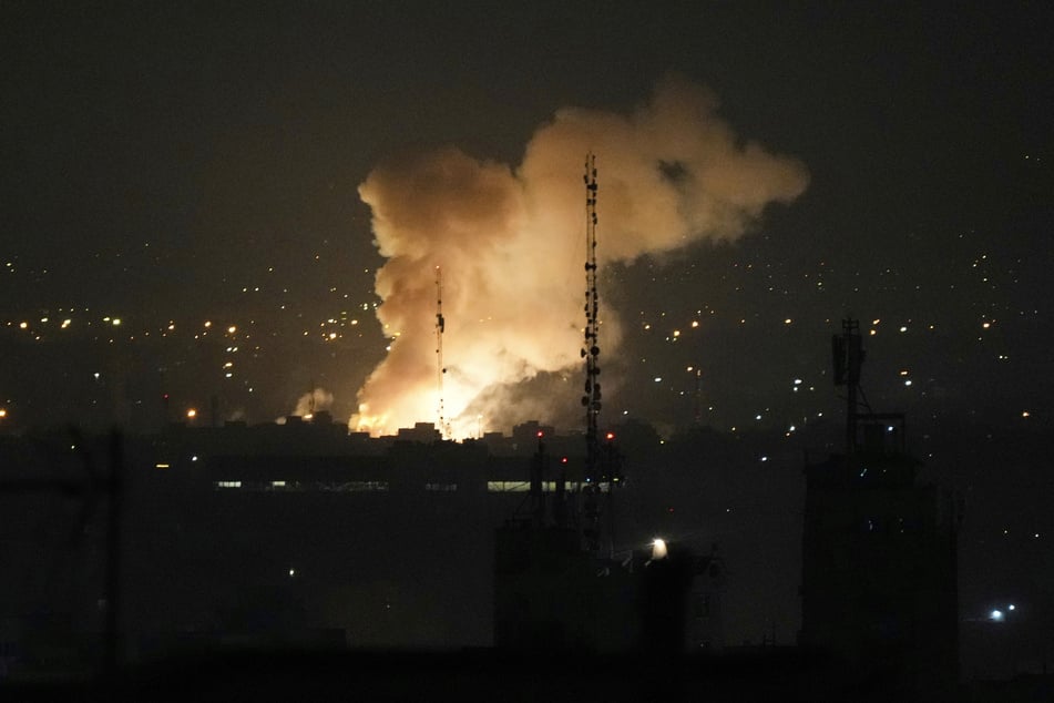 Der Konflikt zwischen Israel und der Islamischen Republik Iran eskaliert. Das israelische Militär greift an.