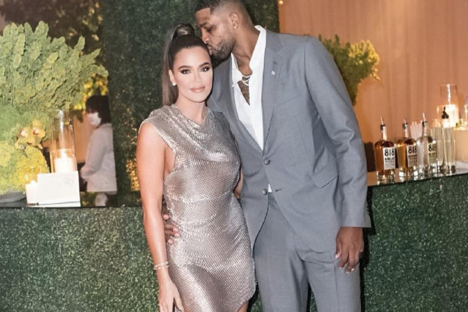Khloé Kardashian and Tristan Thompson (r.) split for the second time in 2021 after the NBA star confessed to fathering a child while the two were still together.