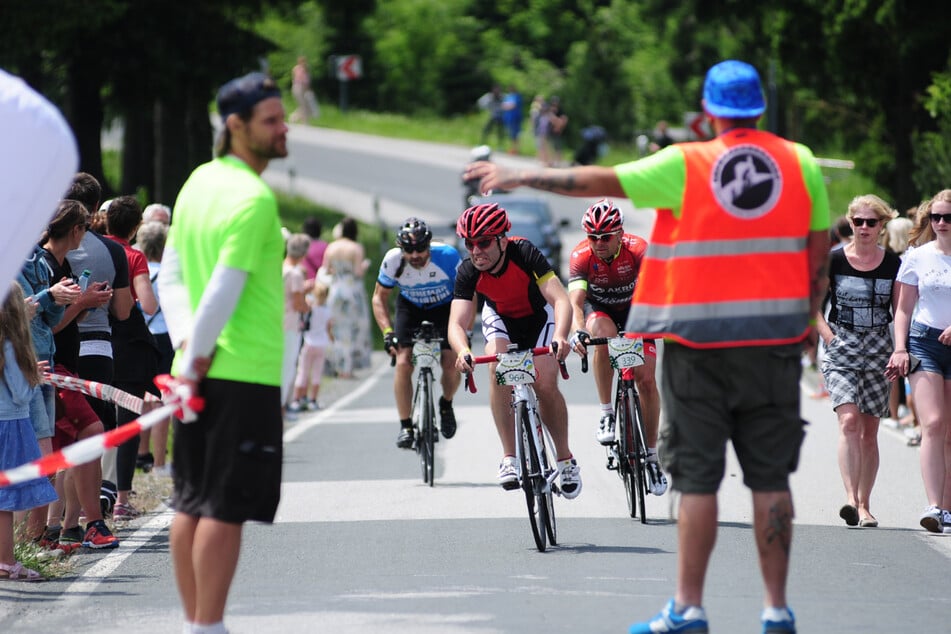 Der Fichtelberg-Radmarathon verläuft über eine Strecke von 88 Kilometern. (Archivbild)