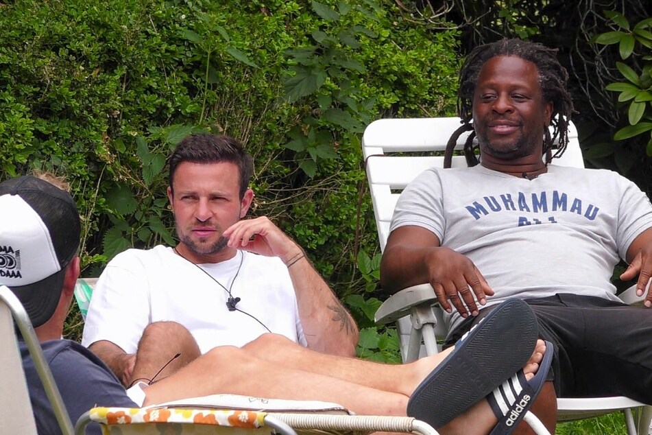 Vor der Exit-Challenge hat Mola (48) noch gut lachen.