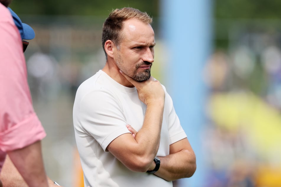Lok Leipzigs Sportgeschäftsführer Toni Wachsmuth (39) blickt auf harte Tage seines Teams zurück.