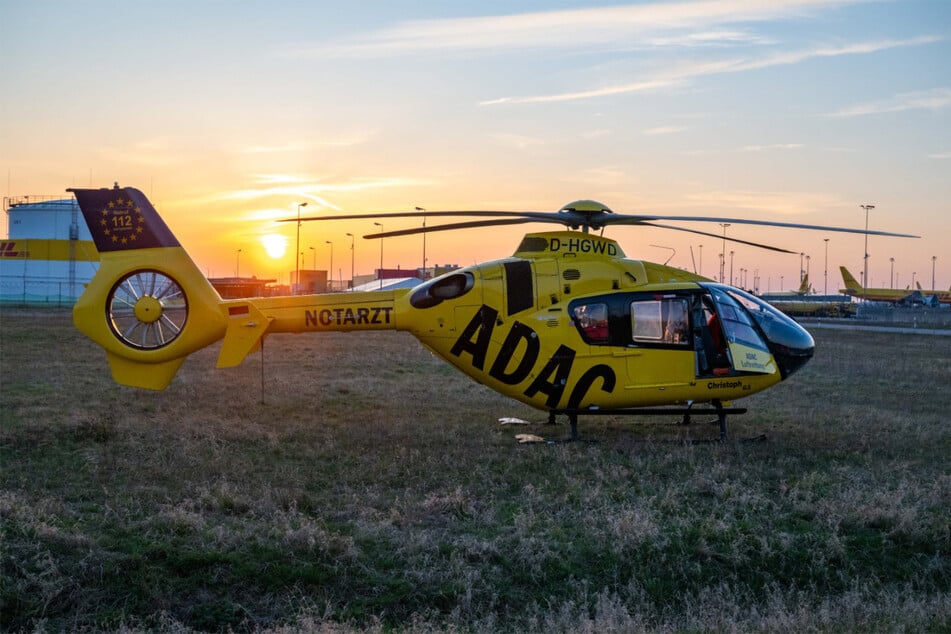 Auch ein Hubschrauber des ADAC war aufgrund des Unfalls im Einsatz.