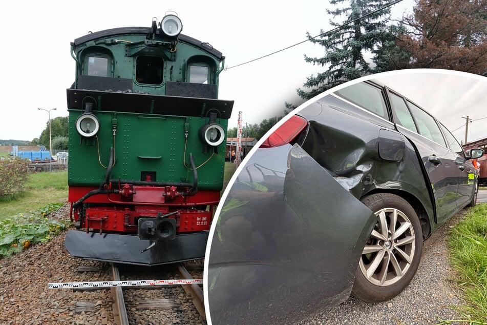 Museumszug kracht an Bahnübergang in Auto: Frau und neunjähriges Mädchen verletzt!