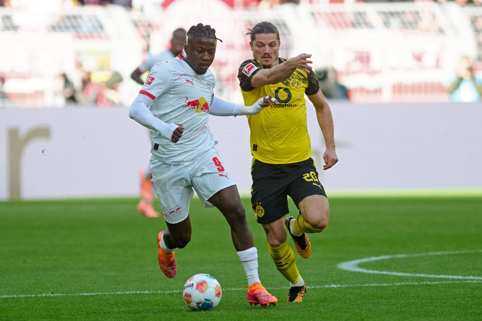 Johan Bakayoko (l.) in Aktion gegen Marcel Sabitzer.