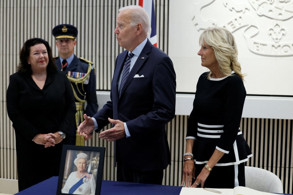 President Joe Biden (c.) and First Lady Dr. Jill Biden paid their respects after Queen Elizabeth II died aged 96, at the British Embassy in Washington DC on Thursdsay.