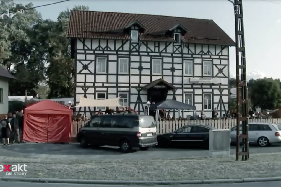 Der Gasthof "Zum Goldenen Löwen" ist zum Treffpunkt rechtsextremer Gruppierungen geworden.