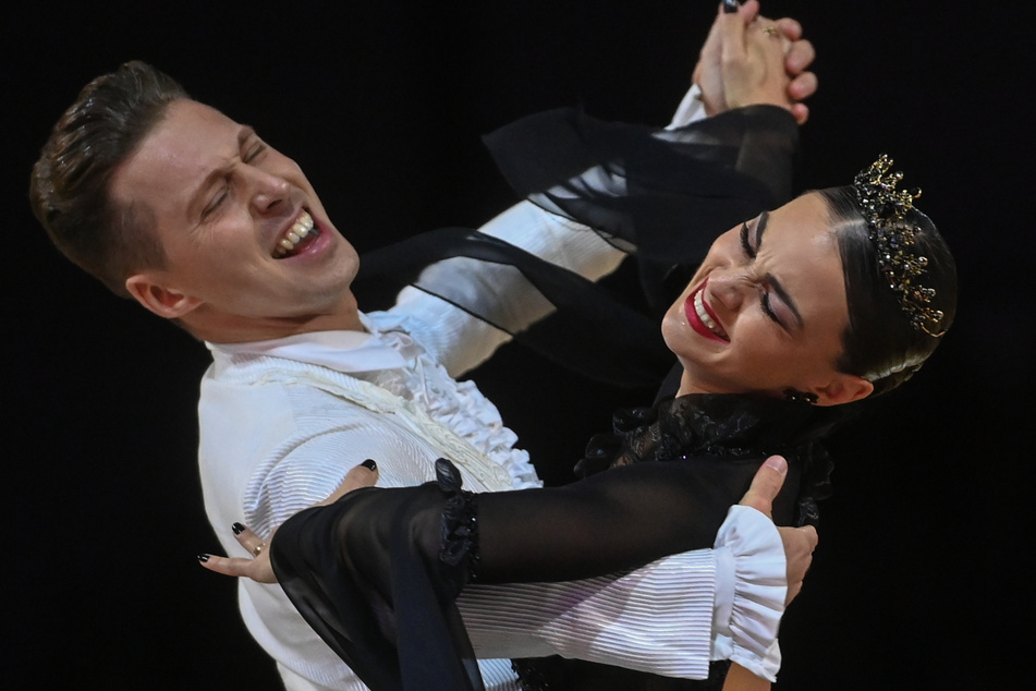 Valentin und Renata Lusin (beide 36) beim Halbfinale der Showdance Standard Weltmeisterschaft 2023.