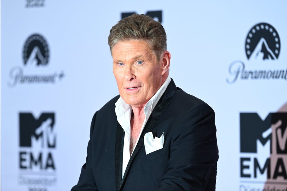 David Hasselhoff (73) hat schon mehrere Knie-OPs hinter sich.
