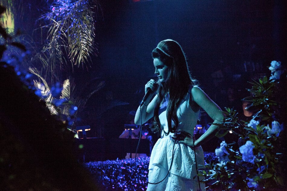 Lana Del Rey (40) wurde mit melancholischen Songs wie "Video Games" und "Summertime Sadness" weltweit bekannt.