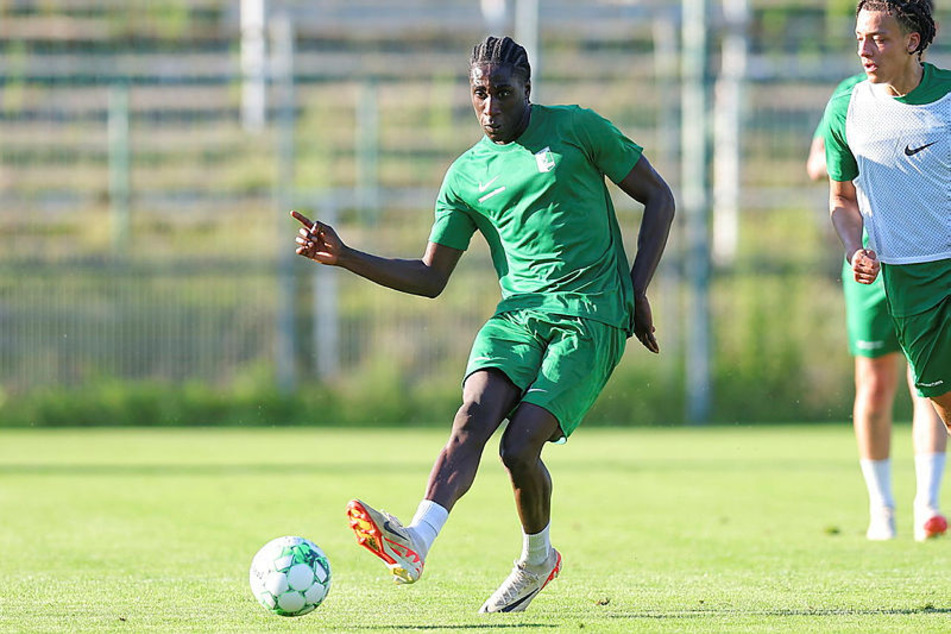 Neuzugang Terry Asare hat sich möglicherweise schwerer verletzt. (Archivbild)