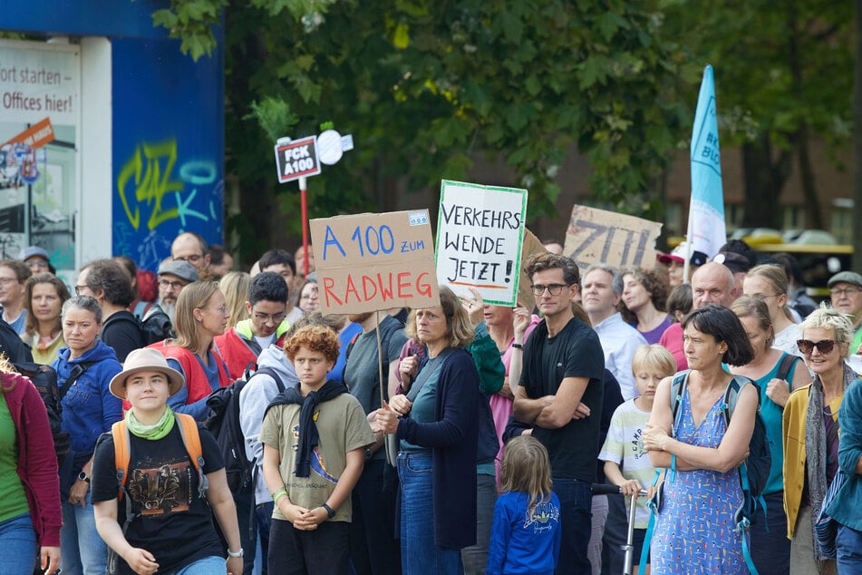 Zu der Demonstration kamen mehrere hundert Menschen.